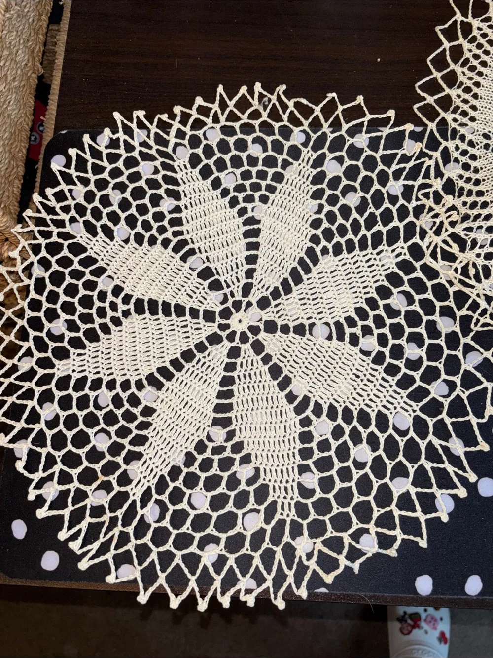 EUC VINTAGE collection of handmade, vintage-style crochet lace doilies